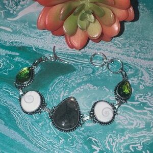 Labradorite & Shell Silver Bracelet